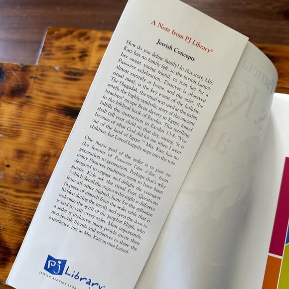 PJ Library Mrs. Katz And Tush Jewish Paperback Book - Picture 2 of 9